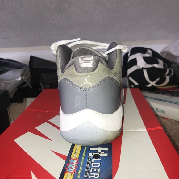 Cool gray Jordan 11 lows - Picture 5 of 8